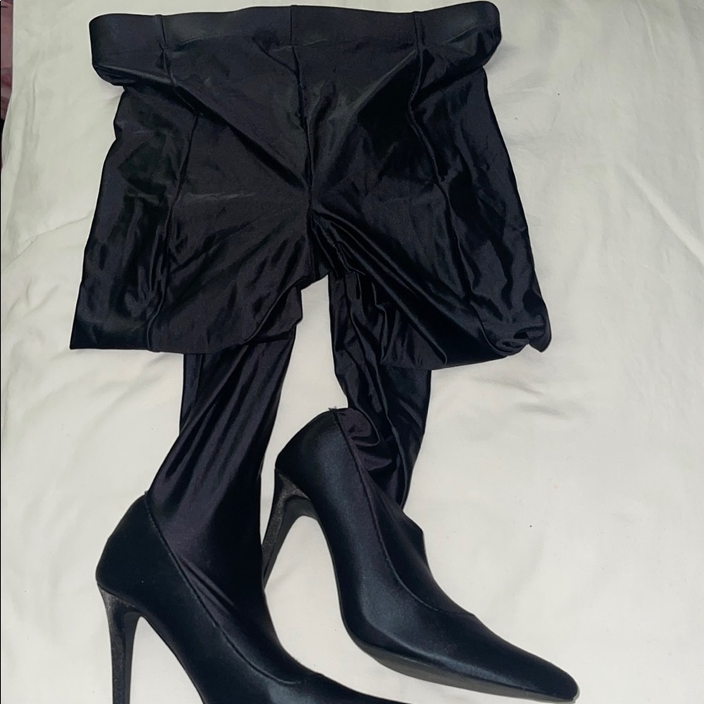 Women’s Boot leggings NWOT size 6 4 inch heel - Picture 3 of 4